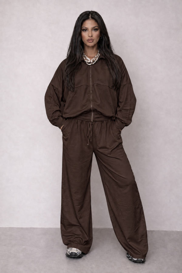 484a8954-d8b7-4b86-a5ca-c34b9fd1405e Ensemble sport